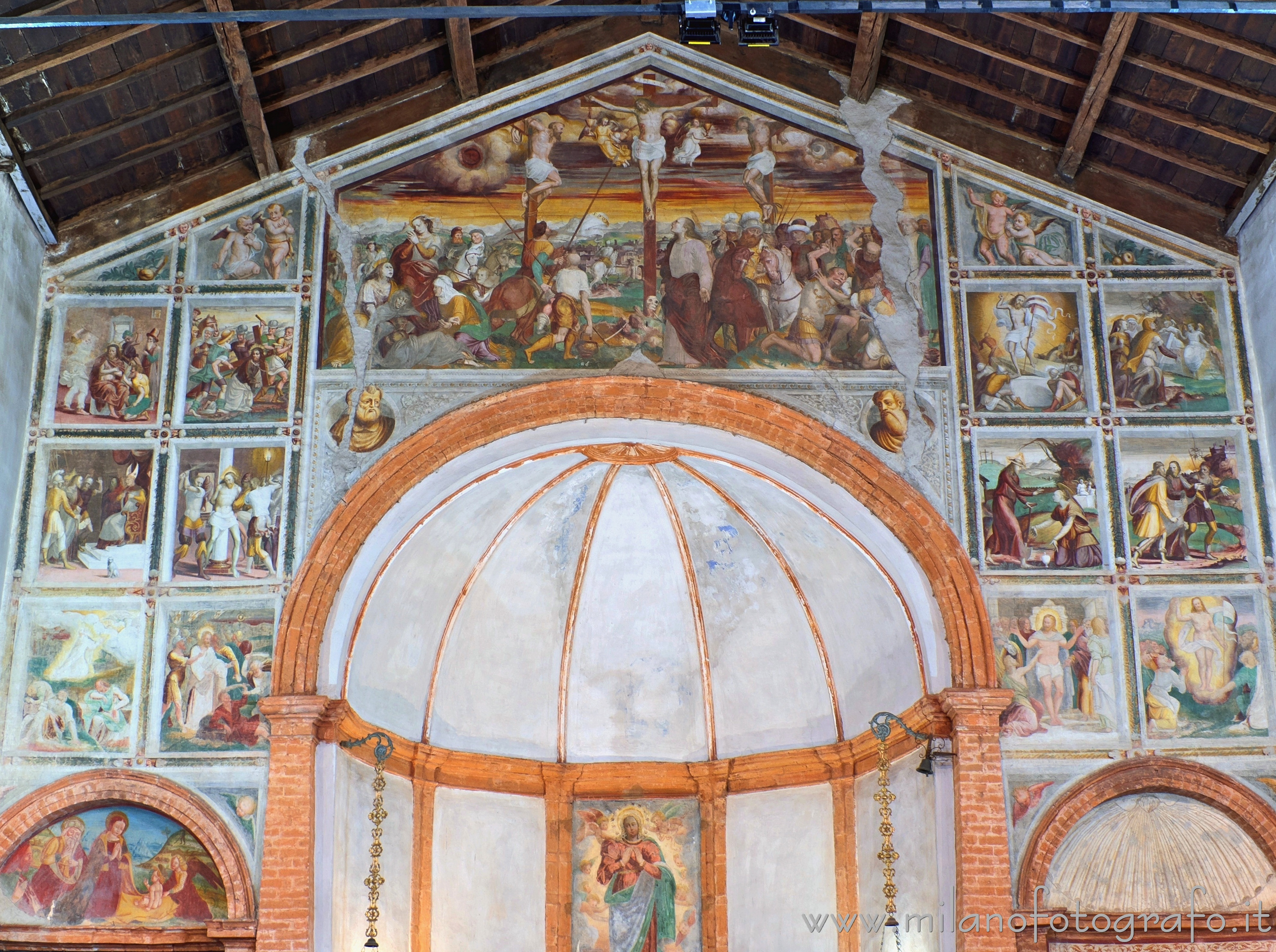 Cavenago di Brianza (Monza e Brianza, Italy) - Cycle of frescoes dedicated to the life of Jesus in the Church of Santa Maria in Campo